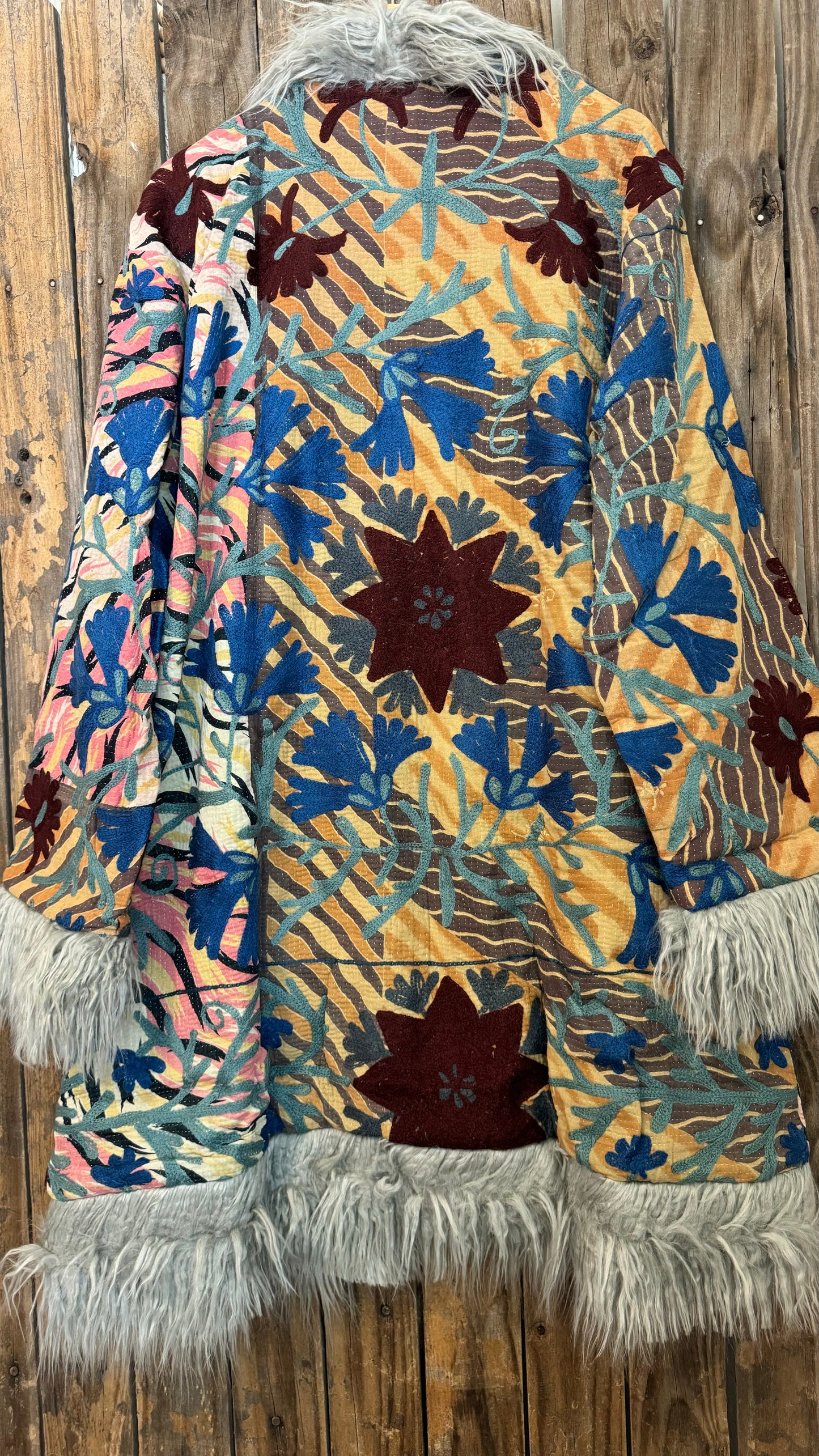 Canyon Bloom Coat 003 (Mid-Length)