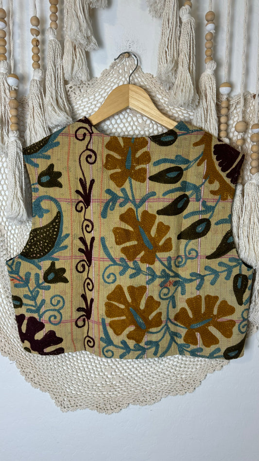 Artisan Textile Vest - Kantha Suzani - 023