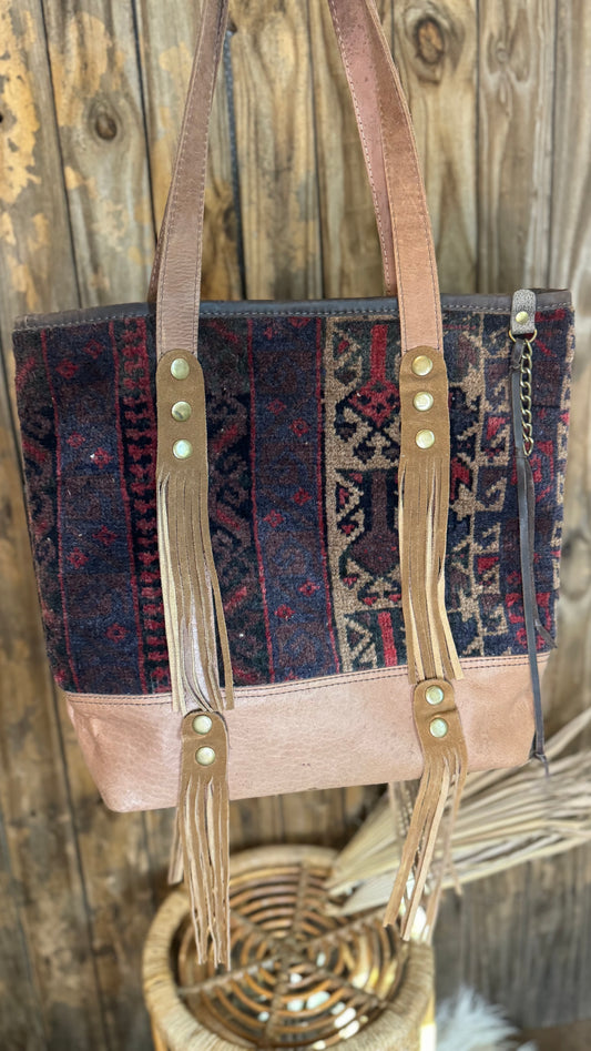 Artisan Leather Kilim Carpet Handbag 001