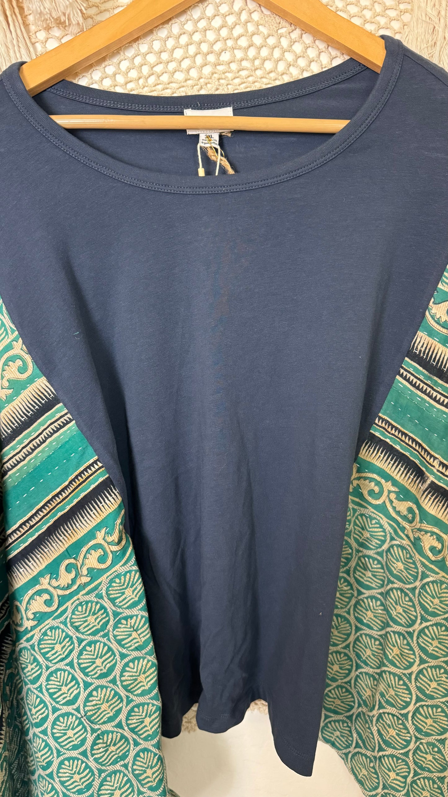 ADULT Kantha T-Shirt Top 006